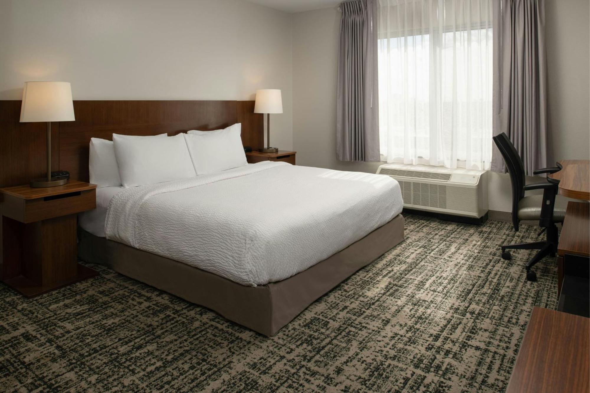 Fairfield & By Marriott Westshore/airport Tampa